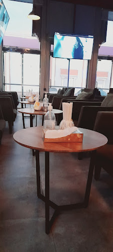 X2 Lounge اكس ٢ - الضيافة