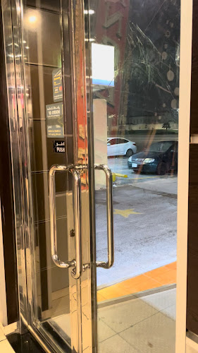 Hardee's - الخبر