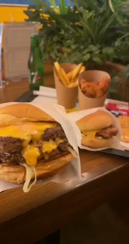 دبل تشيز بليز - جدة