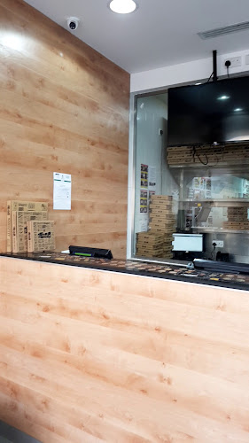 مايسترو بيتزا الزاعر - الضيافة