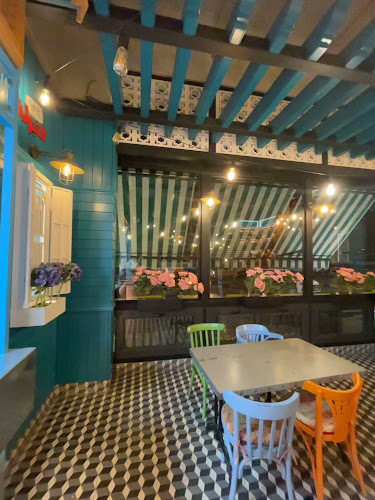 ماما غنّوج - الضيافة