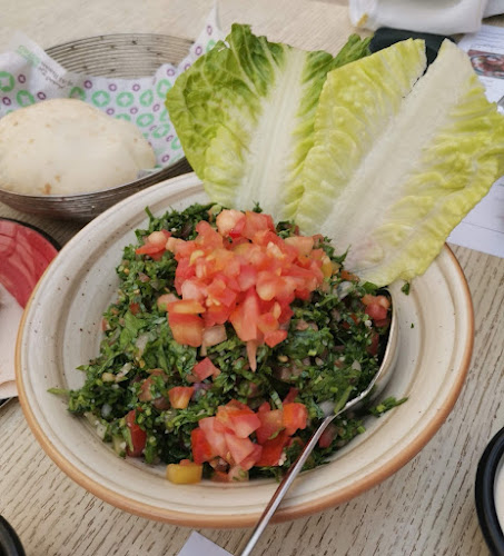 برج الحمام بيسترو - الضيافة