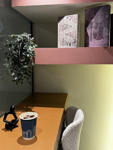 Comentarii opinii despre هير سبيس | Here space