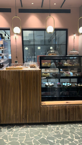 Samar's Bakery & Patisserie مخبز و حلويات سمر