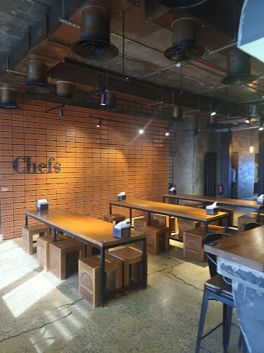 Opinii despre شيفز هوم ميد برجر جورميت în مكة - الضيافة