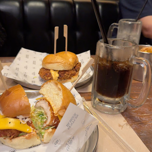 Opinii despre سنشري برجر în الطائف - الضيافة