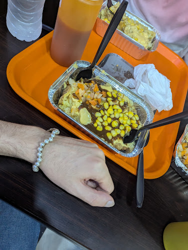 مركز عطا الله التجاري، طريق الكورنيش الفرعي، الشاطئ، جدة 23611