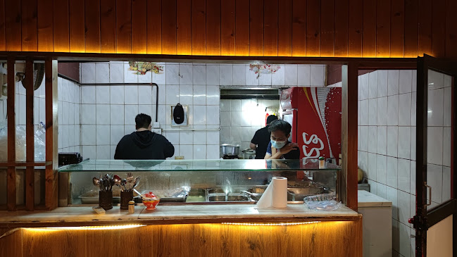 Comentarii opinii despre بوفيه مطعم اندونيسي جاوي الرياض وارونج بوجوك