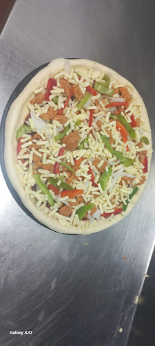 Lorenzo Pizza | لورينزو بيتزا - الضيافة