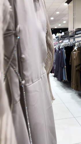 Opinii despre مجمع الديرة مول în الرس - الضيافة