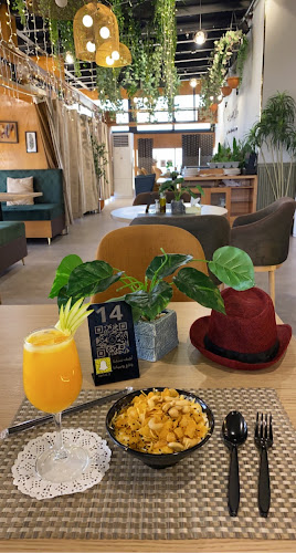 مطعم و كوفي ايلاند - املج