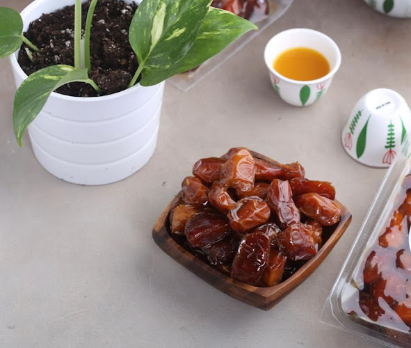 مركز صالح للتمور والرطب الفاخرة