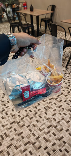 Opinii despre RED FIRE | ريد فاير în الاحساء - الضيافة