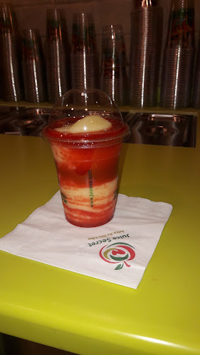 جوس سيكريت - الضيافة