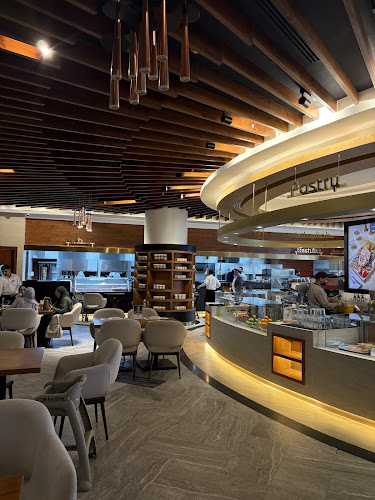 Avenue Mall, طريق الملك عبدالعزيز،، Al Zahra, Jeddah 23424, Jeddah Star, جدة 23424