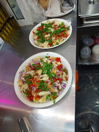 Comentarii opinii despre مطعم ومقهى المها السوداني