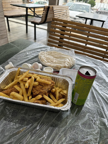 Opinii despre بروست لاقونا للوجبات السريعة în أبها - الضيافة