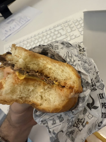 حمد الجاسر، الروضة،, جدة