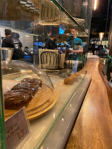 بلاك بوشن - الضيافة