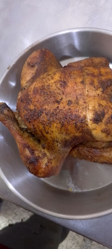 Opinii despre مطعم وشواية الحرازي (مطعم القلعة سابقاً ) în الطائف - الضيافة