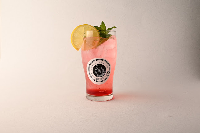 Sweet Time The Best Cafe مقهى الزمن الجميل - جدة