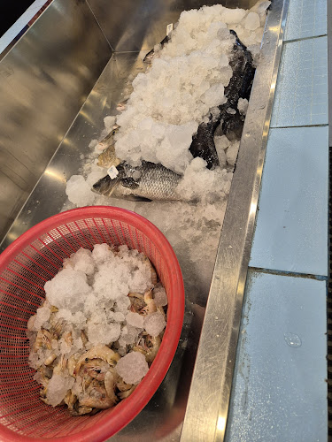 Opinii despre مطعم اكبس بالخمس للأكلات البحريه în الدمام - الضيافة