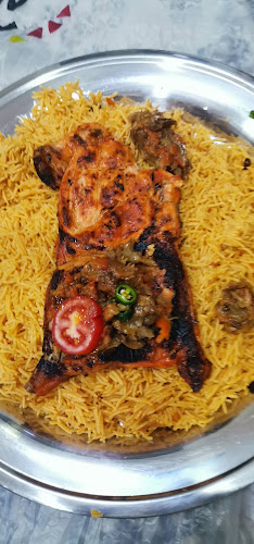 مطعم قلعة المدينة البخاري - الضيافة