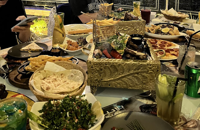 مطعم وكافيه ويف