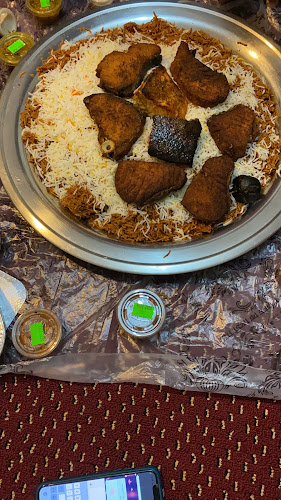 مطعم ركن الحضارم للأسماك - الضيافة