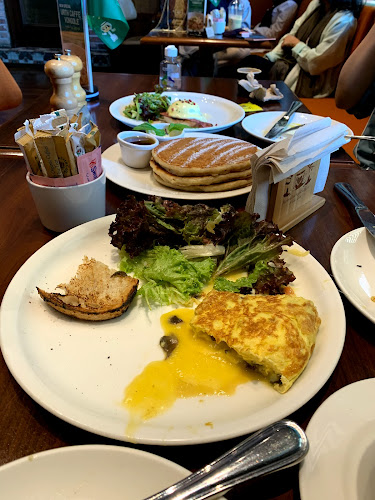 إيرث كافيه - الضيافة