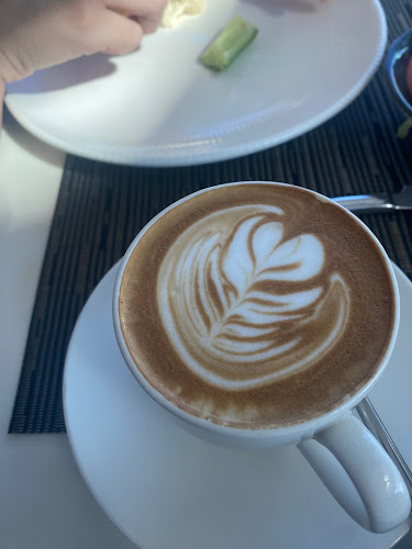 Opinii despre مطعم إتوال دو مير ( الدوار ) în جدة - الضيافة