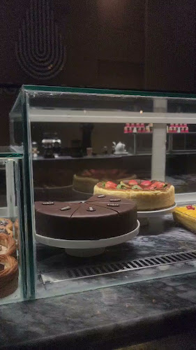 LUGAR CAFE لوقار كوفي