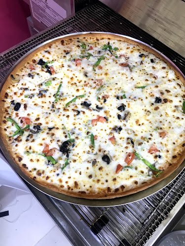 Opinii despre فن تايم بيتزا în جدة - الضيافة