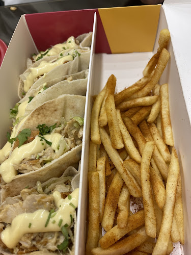 Opinii despre شاورما هات în عرعر - الضيافة