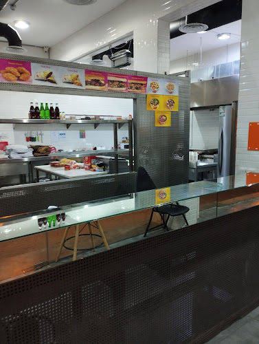 شارع الأمير سلطان بن سلمان بن عبدالعزيز، الورود، الرياض 12253