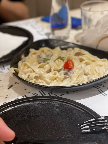 شارع التخصصي، النخيل، الرياض 12383