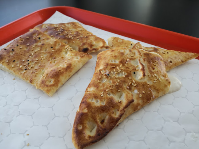 Opinii despre مطعم وفطائر طواحين الهوى în حفر الباطن - الضيافة