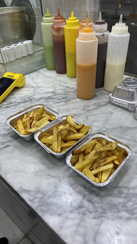 كافتيريا حمودي لعصير الجي والبطاطس