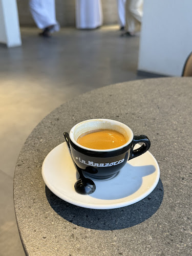 Opinii despre محمصة كيرف للقهوة المختصة în الرياض - الضيافة