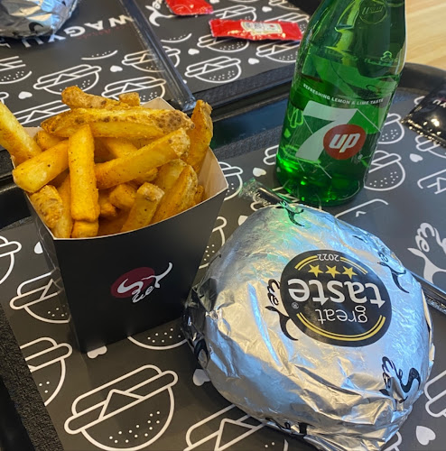 Opinii despre Rosalia Burger B4 روزاليا برجر în الرياض - الضيافة