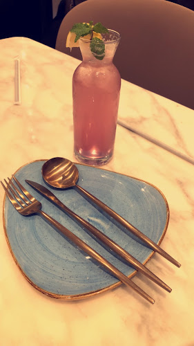 مطعم لافا - الضيافة