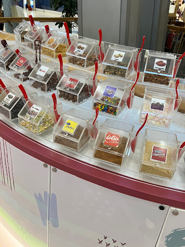 ذي فروزن يوغرت فاكتوري - الضيافة