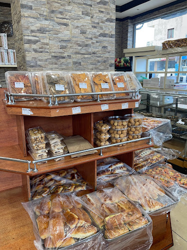 مخابز وحلويات شبرا الآلية