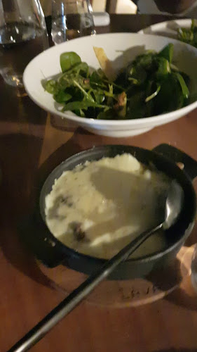 طريق الأمير محمد بن عبدالعزيز، العليا، الرياض 12313