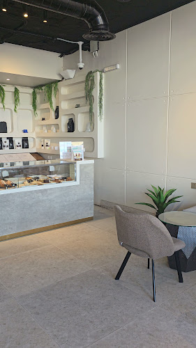 بارت بيكري - الضيافة