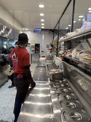 Opinii despre فروج ابو العبد نجران în نجران - الضيافة