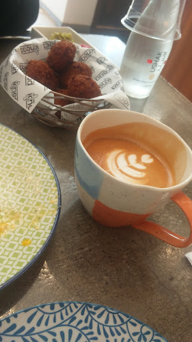 Comentarii opinii despre Knead Bakery