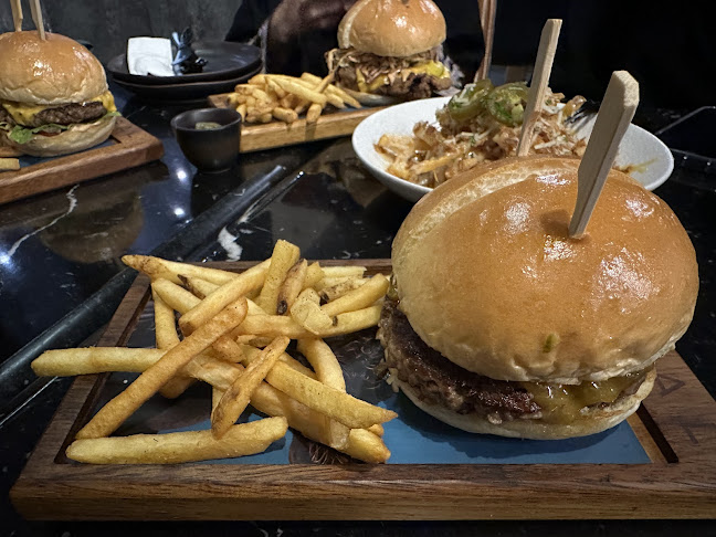 Opinii despre ريجل برجر în الرياض - الضيافة