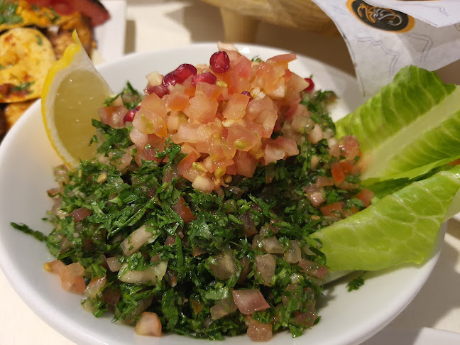 3720 طريق الأمير سلطان بن عبدالعزيز، السليمانية، الرياض 12223 7758،