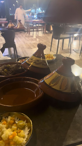 مطعم لحم بالفخار - الضيافة